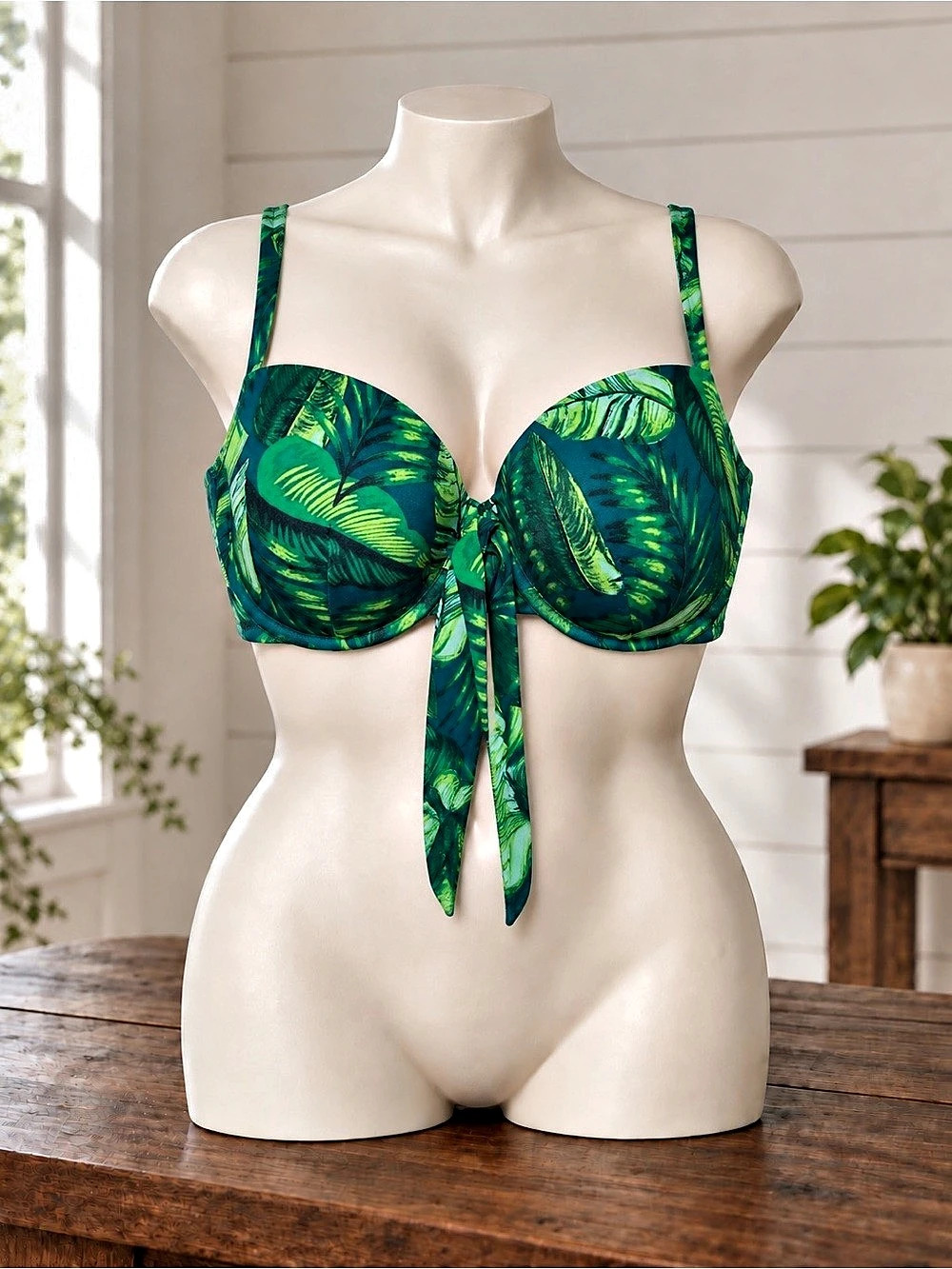 Shade Tropical Print Bikini Top 34D Like New